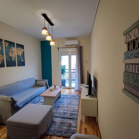 Wood & White Apartment In Historic Center With 2 Bedrooms Ioannina Eksteriør billede