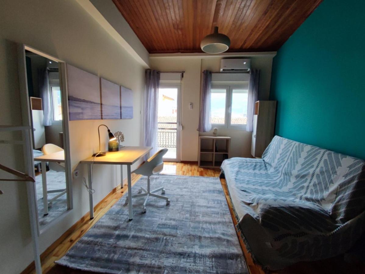 Wood & White Apartment In Historic Center With 2 Bedrooms Ioannina Eksteriør billede